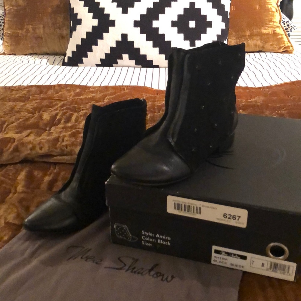 NEW Mea Shadow Booties